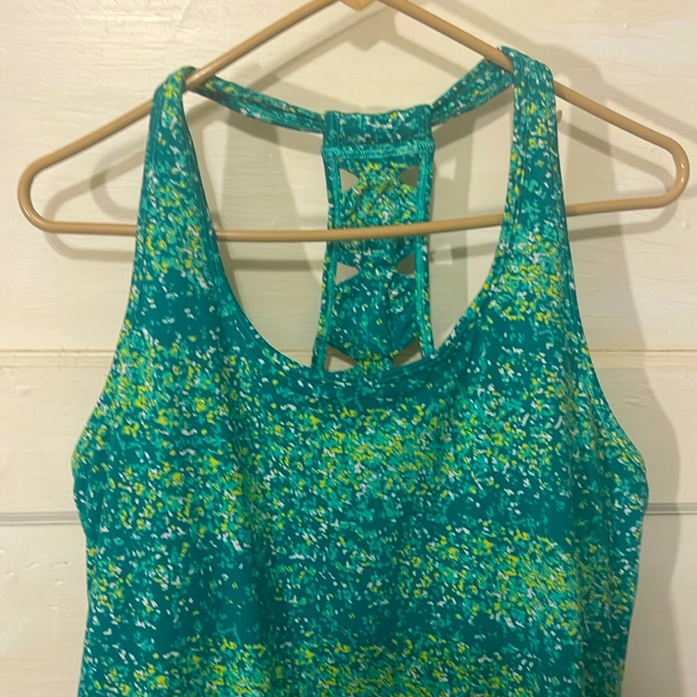 Athleta workout top large